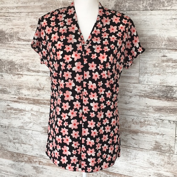 CAbi Tops - 💕HP💕Cabi Harmony Blouse Style #5347